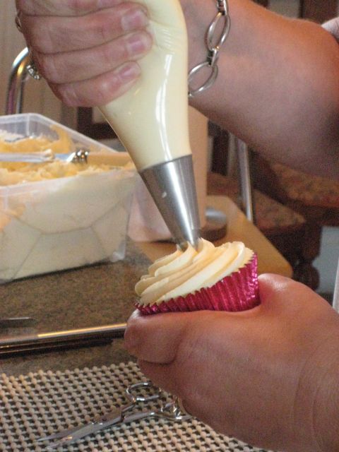 Icing cupcakes